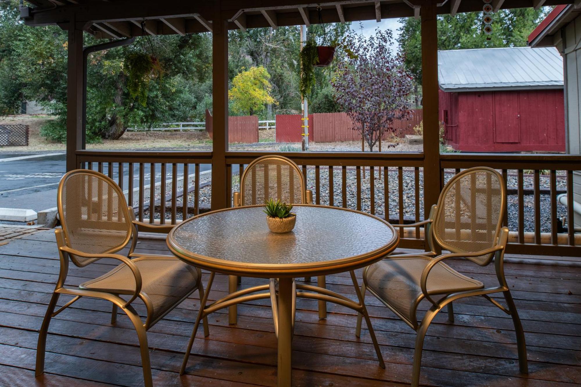 Buck Meadows Lodge Groveland Extérieur photo